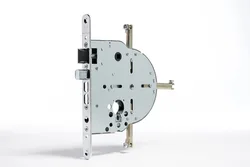 מנעול רב בריחי רב בריח